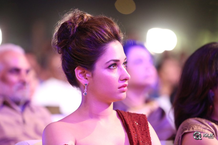 Tamannah-at-Baahubali-Movie-Audio-Launch